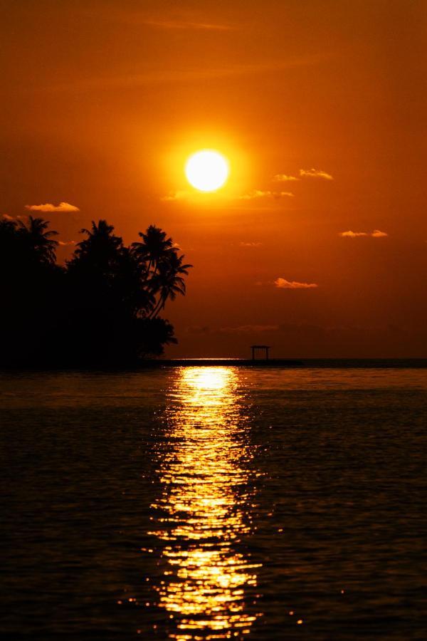 Coral Heaven Sunset View Inn Guraidhoo  Exterior photo