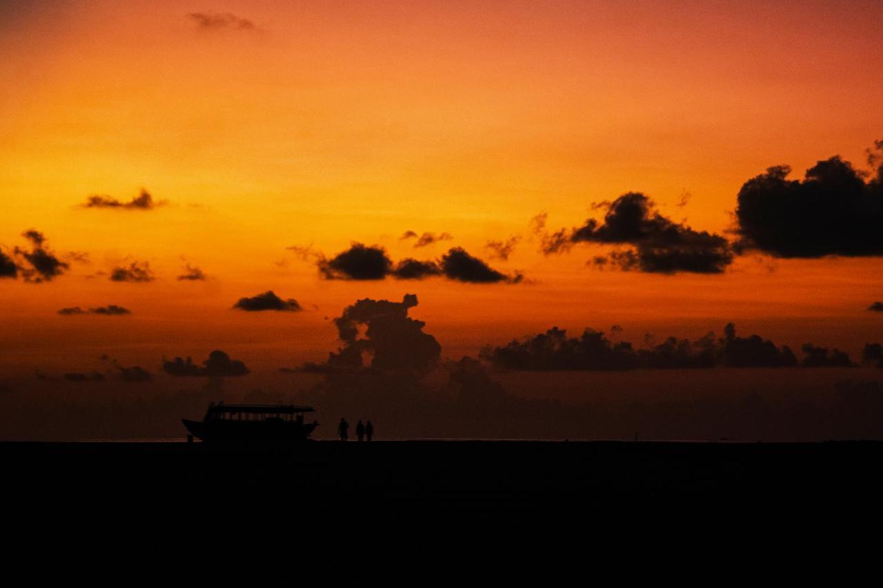 Coral Heaven Sunset View Inn Guraidhoo  Exterior photo